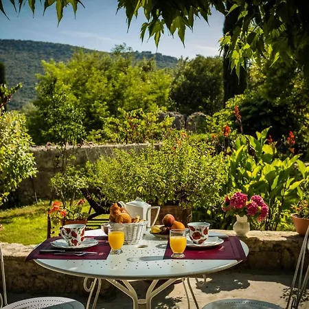 Logis Des Magnans - Le Murier - Bed & Breakfast