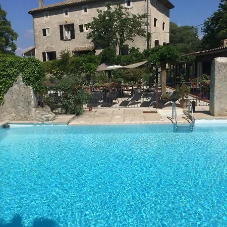 Logis Des Magnans - Le Murier - Couette-café 3*