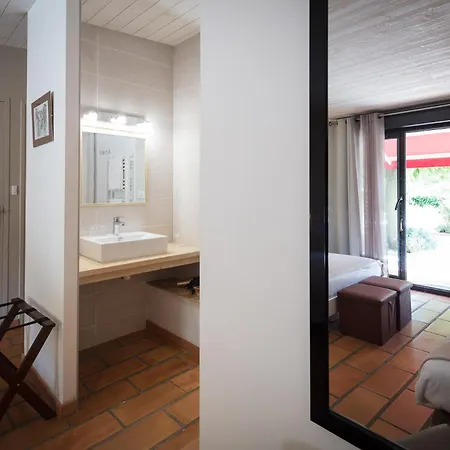 Logis Des Magnans - Le Murier - 3* Sauve